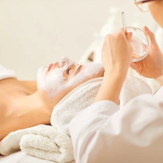 Cera trądzikowa - zabieg