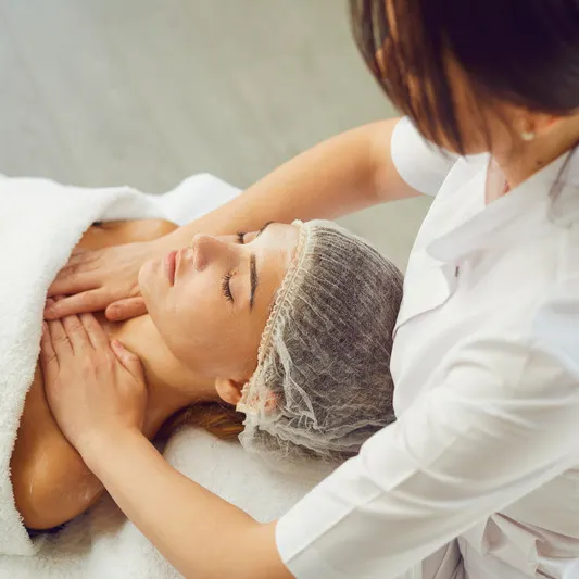 Cera dojrzała - zabieg w salonie kosmetycznym w Bielsku